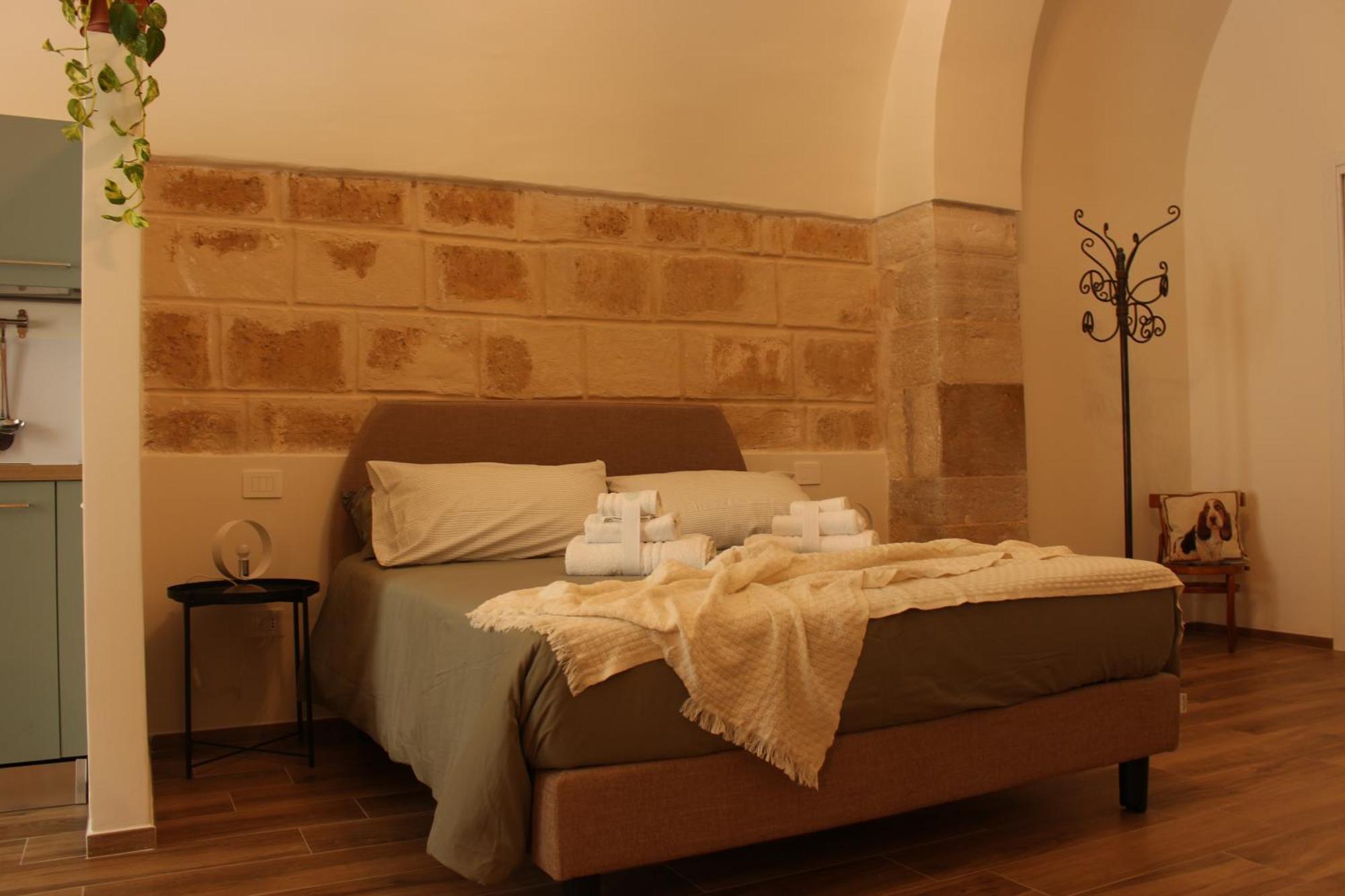 Vita Lenta Apulian Rooms Трани Екстериор снимка