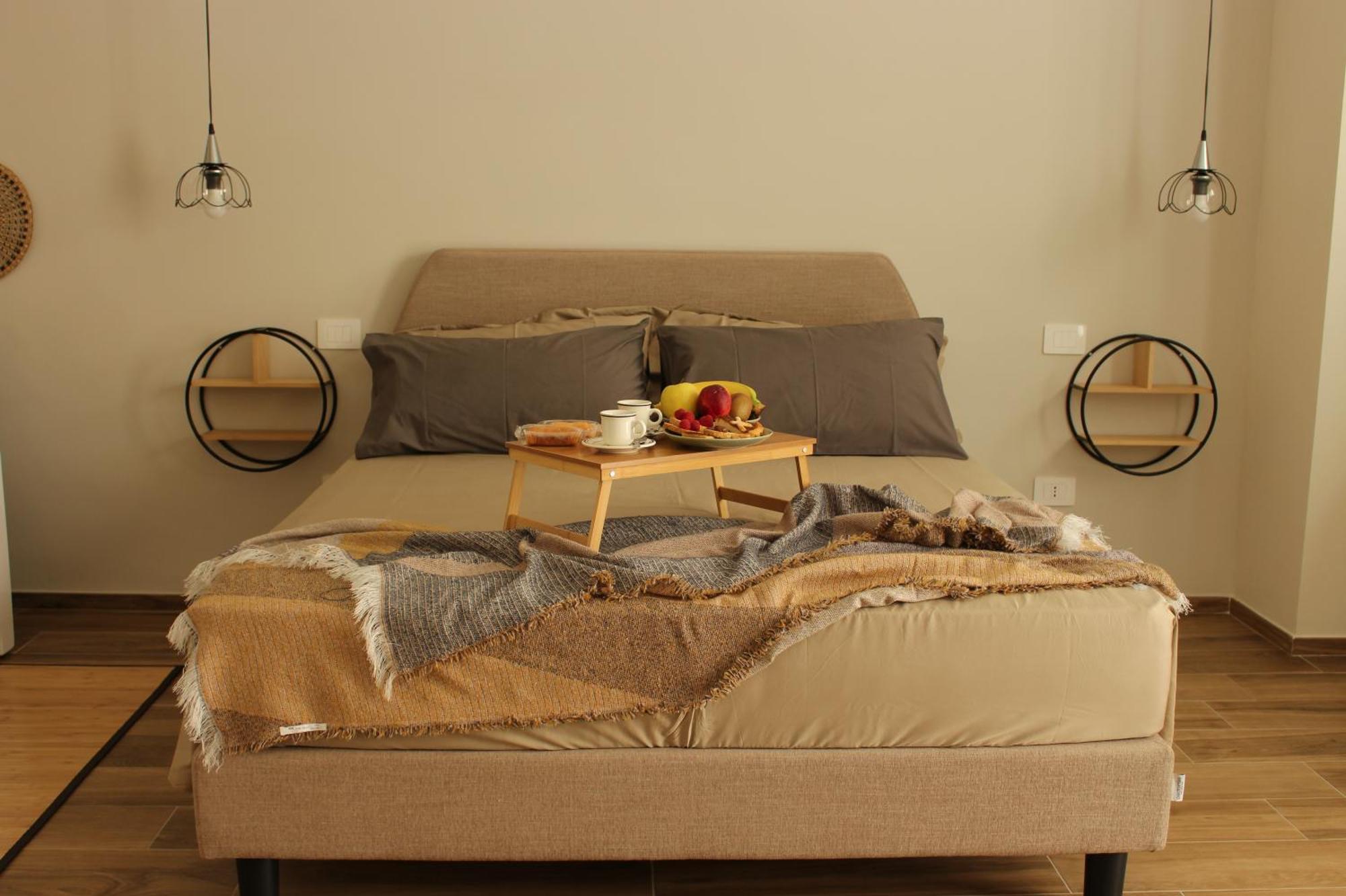 Vita Lenta Apulian Rooms Трани Екстериор снимка