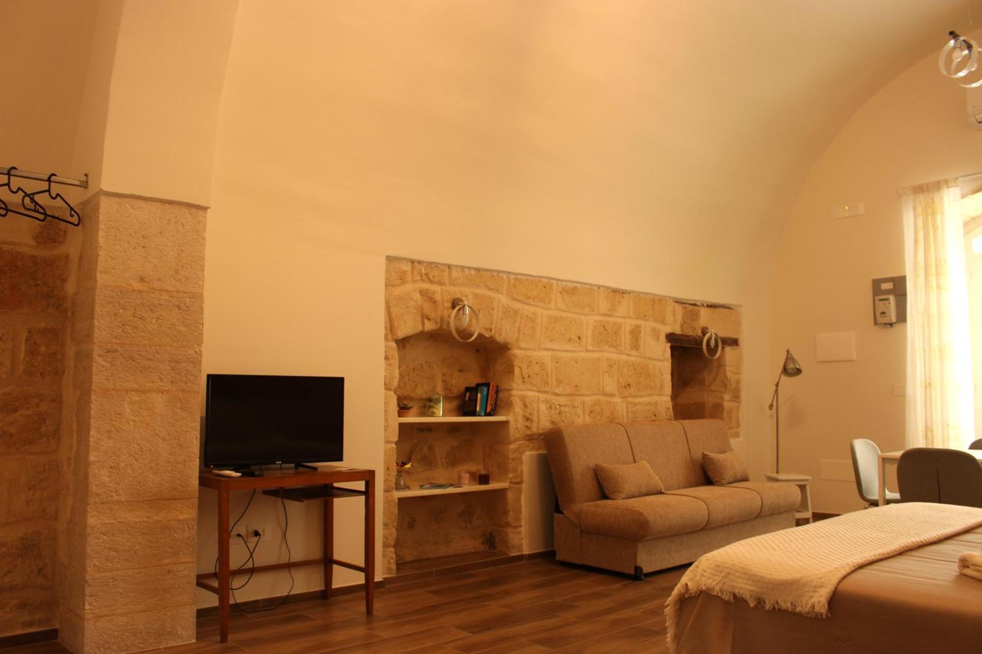 Vita Lenta Apulian Rooms Трани Екстериор снимка