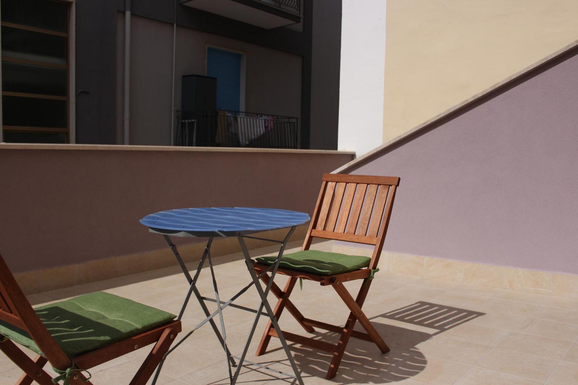 Vita Lenta Apulian Rooms Трани Екстериор снимка